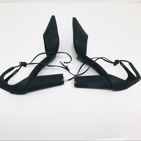 Breckelle’s Point Toe Black High Heels - Picture 6 of 11